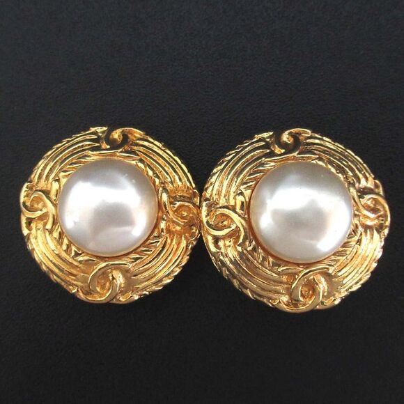 Chanel Coco Mark Faux Pearl Clip Earrings - Picture 1 of 6